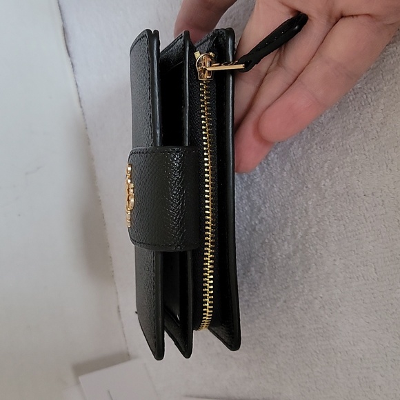 Coach black medium corner zip wallet - Picture 8 of 14